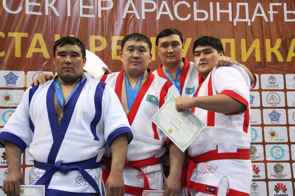              Қазақ күресінен ел чемпиондары анықталды