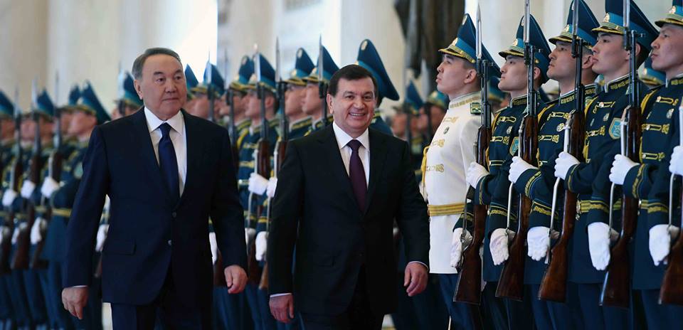 Мирзиеев Назарбаевқа: «Сіздің сөздеріңіз екі елді қатты жақындатты»