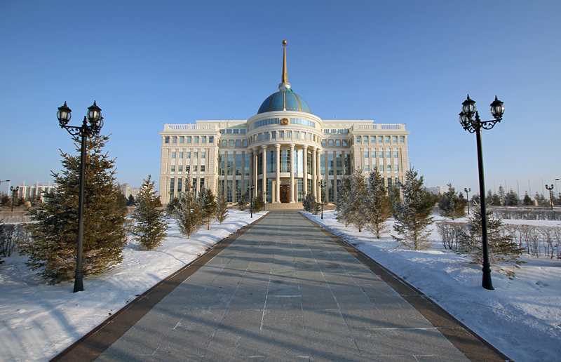 Назарбаев Вучичті Сербия Президенті болып сайлануымен құттықтады