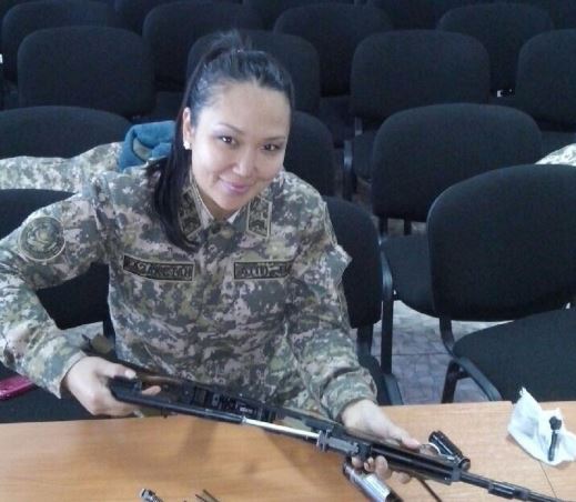 Әскердегі Әсел