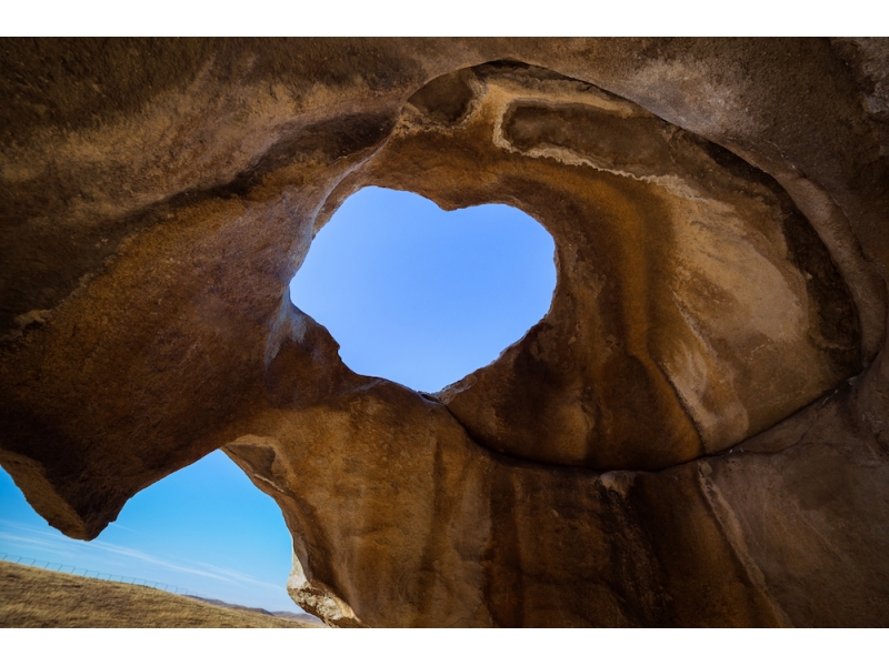 Жанболат Аупбаев. ​Жұмбақ жер 