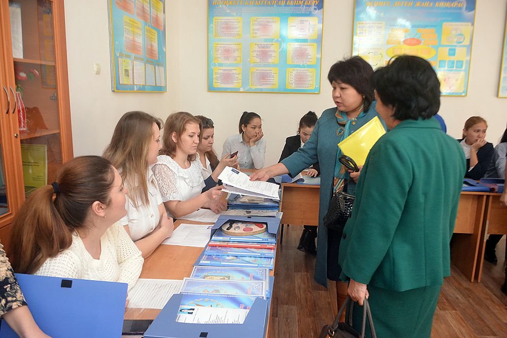 Жұмыс іздесең, жәрмеңкеге кел