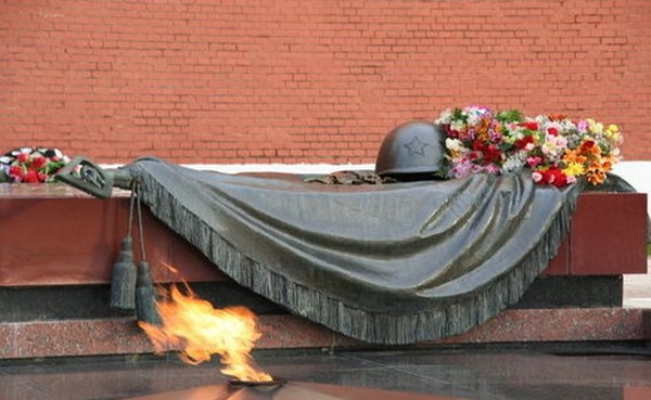 Жеңіс күнін жақындатқан Жолтаев