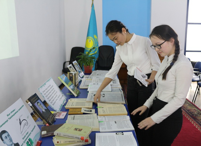 Сұлтанмахмұт сабақ берген мектеп