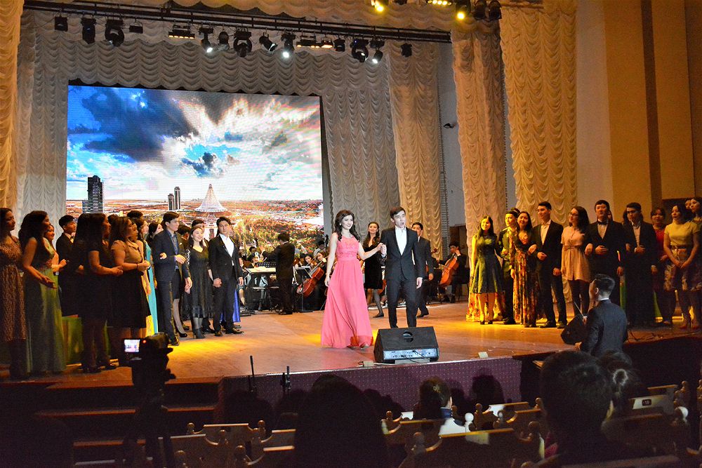 Студенттердің «Аяулы махаббаты»