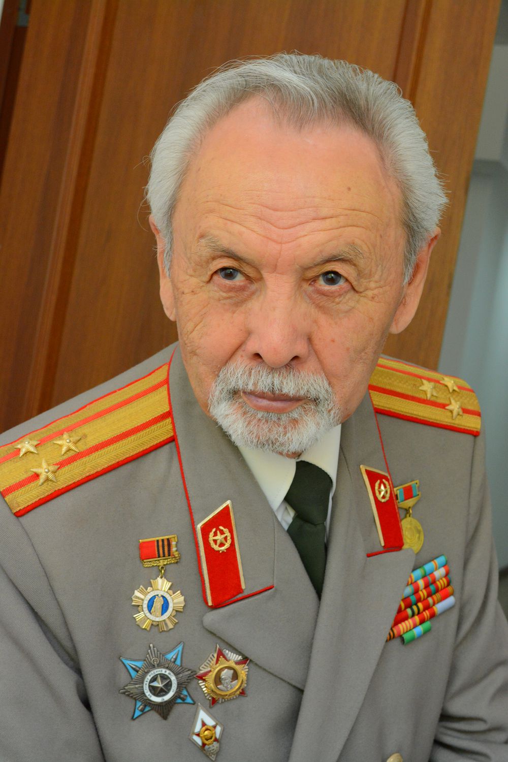 «Сіз біз үшін маршалсыз, Ким аға!..»