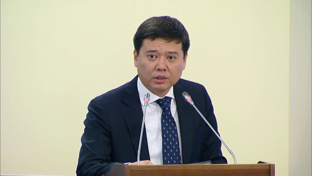 Марат Бекетаев конституциялық өзгерістерді таныстырды