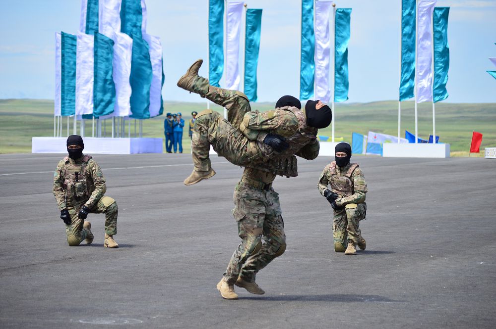 Қарағандыда ха­лық­ара­лық «Айбын» әс­ке­ри-пат­ри­от­тық жастар жи­ыны ашылды