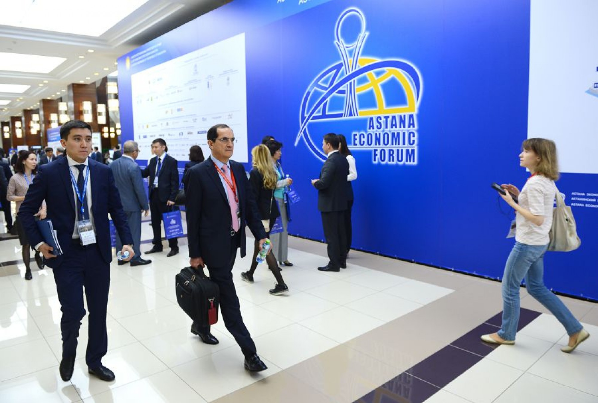 Ұлы Жібек жолы:  тиімділіктер мен тәуекелдер