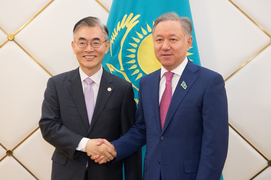 Н.Нығматулин мен Корея Елшісі ЭКСПО-2017 өзектілігін атап өтті