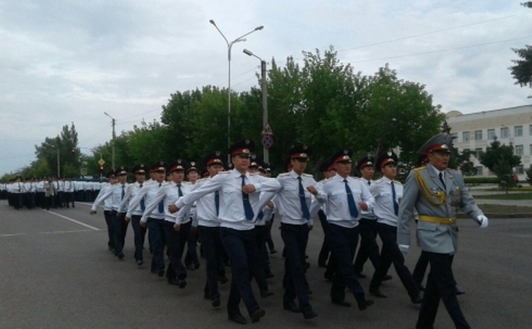 Қарағандыда Қазақстан полициясының 25 жылдығына арналған шеру өтті