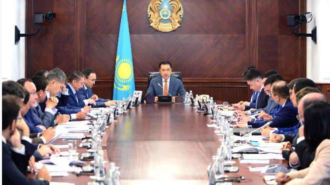 Бақытжан Сағынтаев «Цифрлық Қазақстан» бағдарламасының жобасы бойынша кеңес өткізді