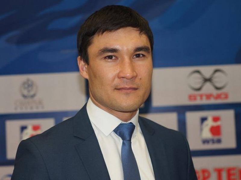 Серік Сәпиев Геннадий Головкин мен Қанат Исламның ізбасарларын атады