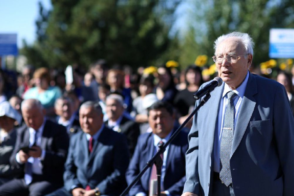 Қиын кезде қиюын тапқан