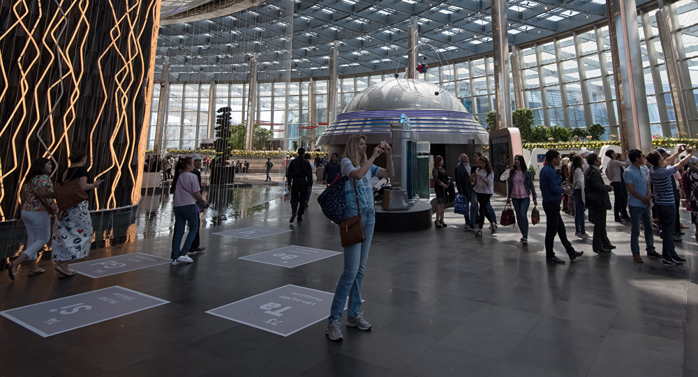 Бес жүз мың қонақ келді