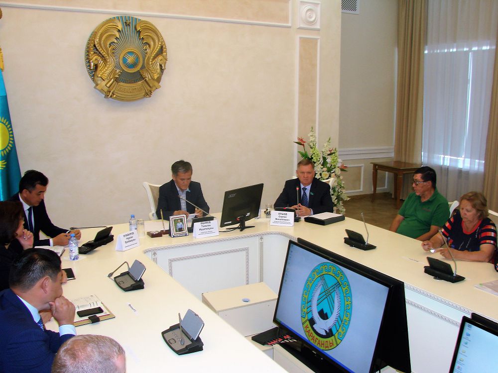 Сенатор Қарағанды облысының мәселелерін талқылауға қатысты