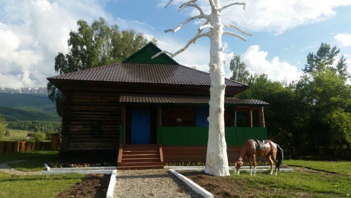 Катонқарағайда жүз жыл бұрынғы мектеп қайта қалпына келтірілді 