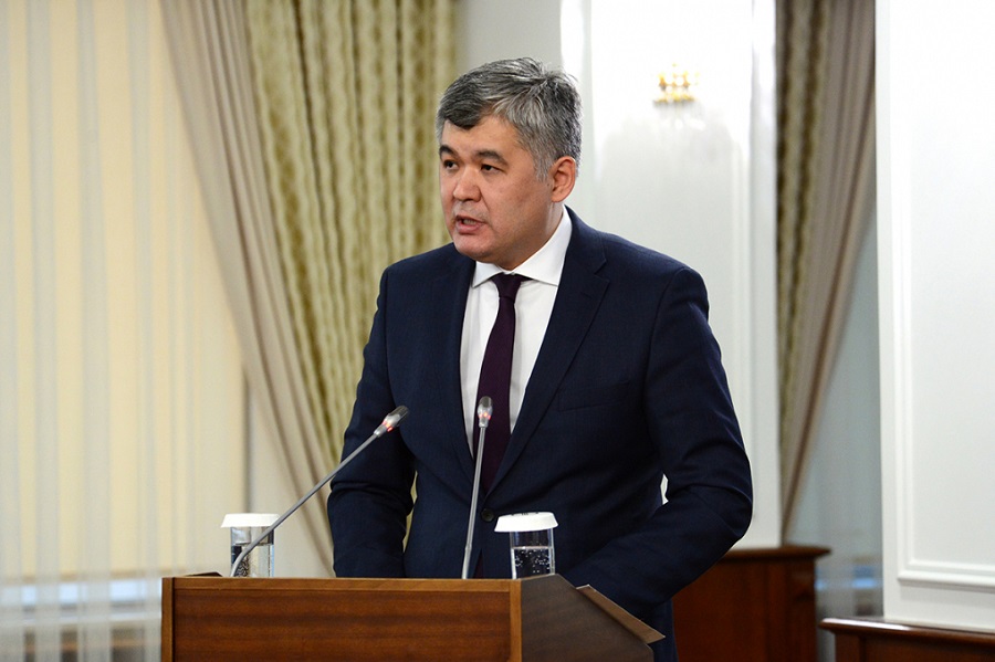 Біртанов: Елімізде дәрі-дәрмектің шекті бағасы бекітіледі