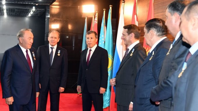 Президент ТМД елдері қауіпсіздік органдарының жетекшілерімен кездесті 