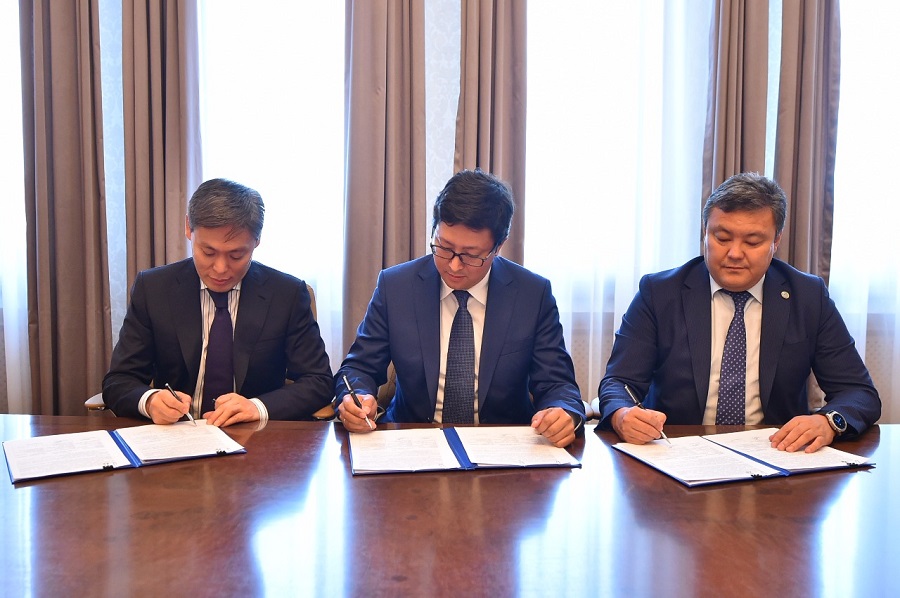 ОҚО-да жеміс-жидек агропаркін құру жөнінде меморандумға қол қойылды