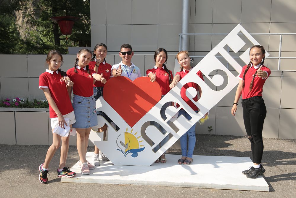 Өскеменде жас инспекторлардың республикалық слеті өтіп жатыр