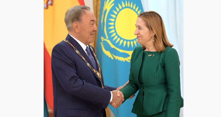 Елбасы Испанияның Католиктік Изабелла Орденімен марапатталды