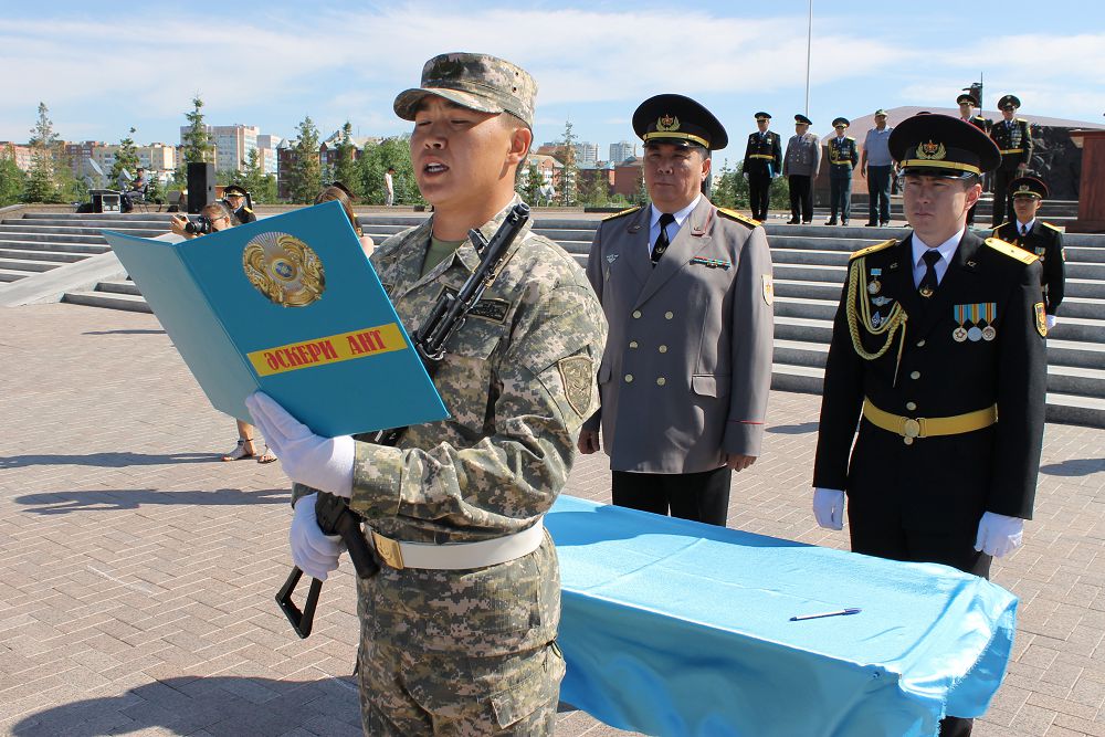 Жас сарбаздар әскери ант берді