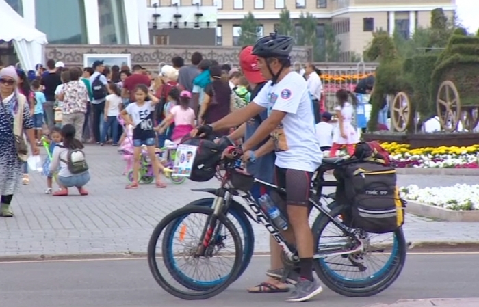 Өзбек спортшысы елордаға аялдады