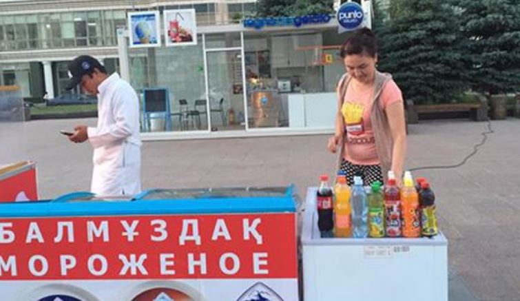 Астанада рұқсатсыз орындарда сауда жасаумен күрес күшейтілді