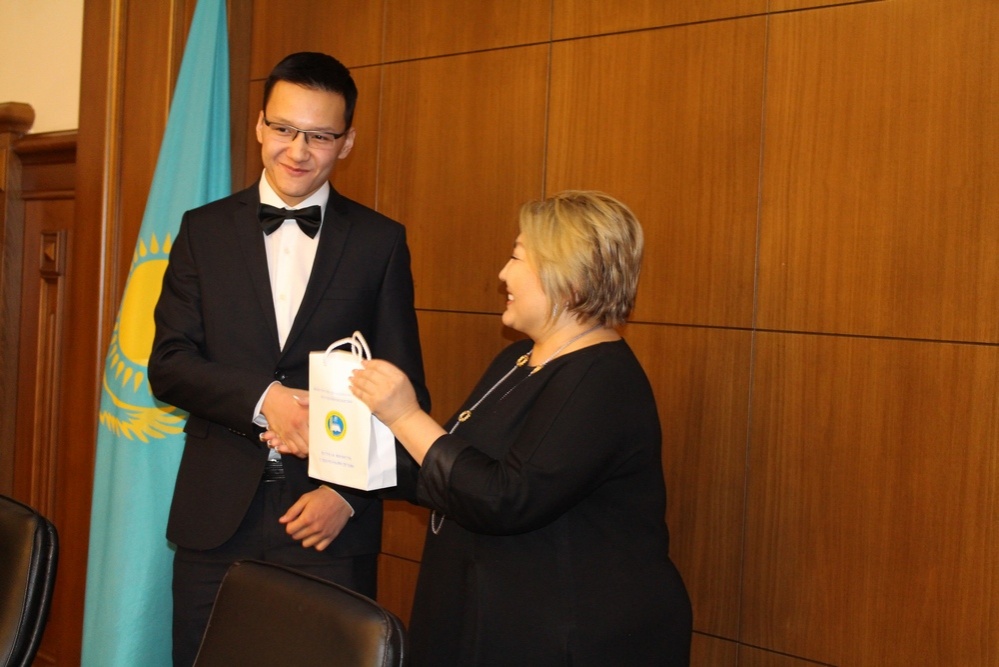 Елордалық оқушы xалықаралық олимпиада жүлдегері атанды