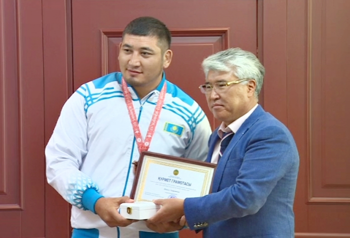Арыстанбек Мұхамедиұлы XXIII Сурдлимпиада ойындарының жеңімпаздарын құттықтады 