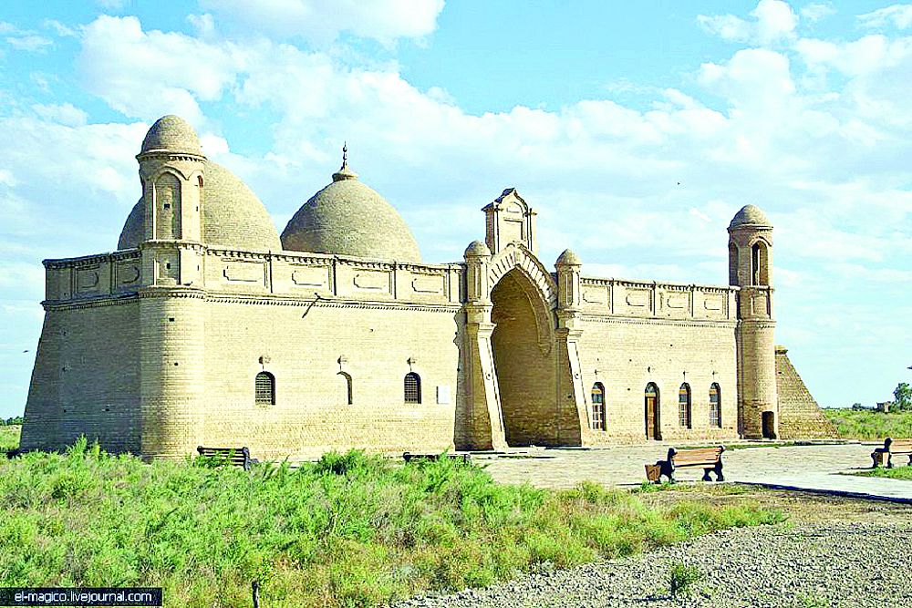 Көне жәдігерлер көмбесі