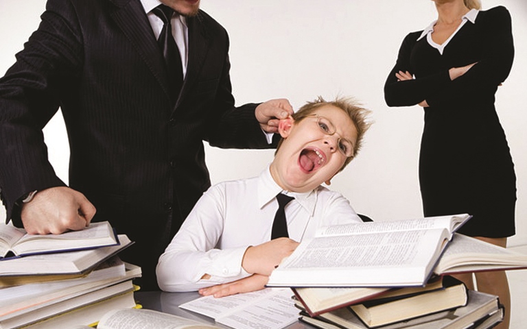 Ұстаздар неге ұстамсыз?