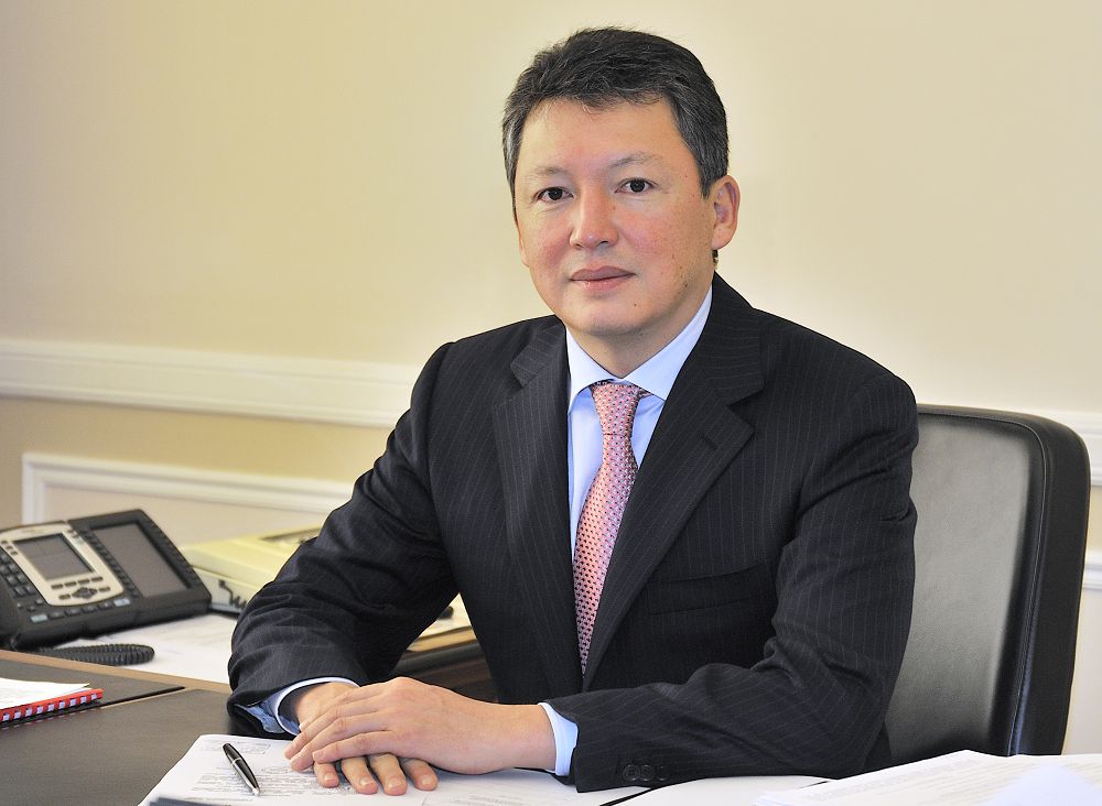 Тимур Құлыбаев грек-рим балуандарын құттықтады