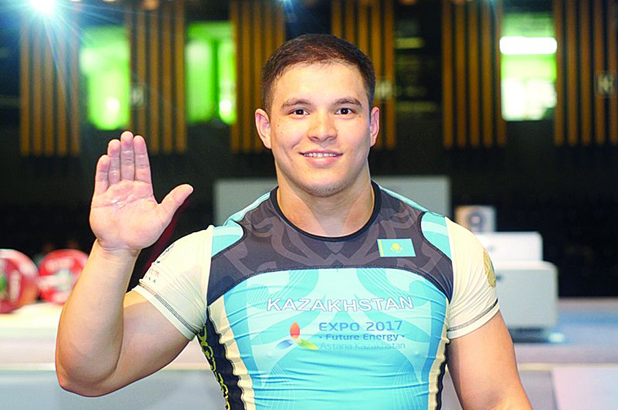 Бесінші күні  бір күміс бұйырды