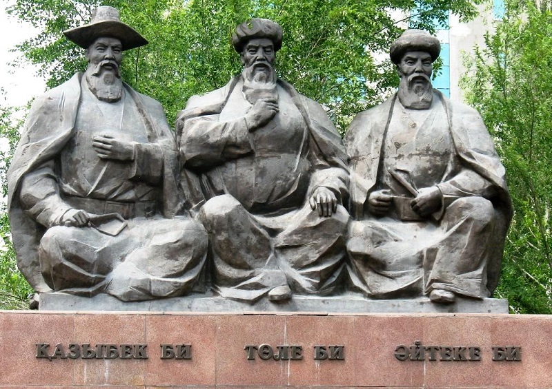 Ж.Түймебаев: Ордабасыға үш бидің ескерткішін орнату қажет