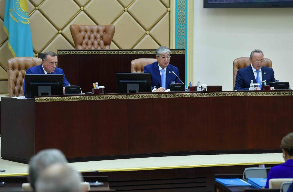 Сенат жаңарған құрамда жұмысқа кірісті