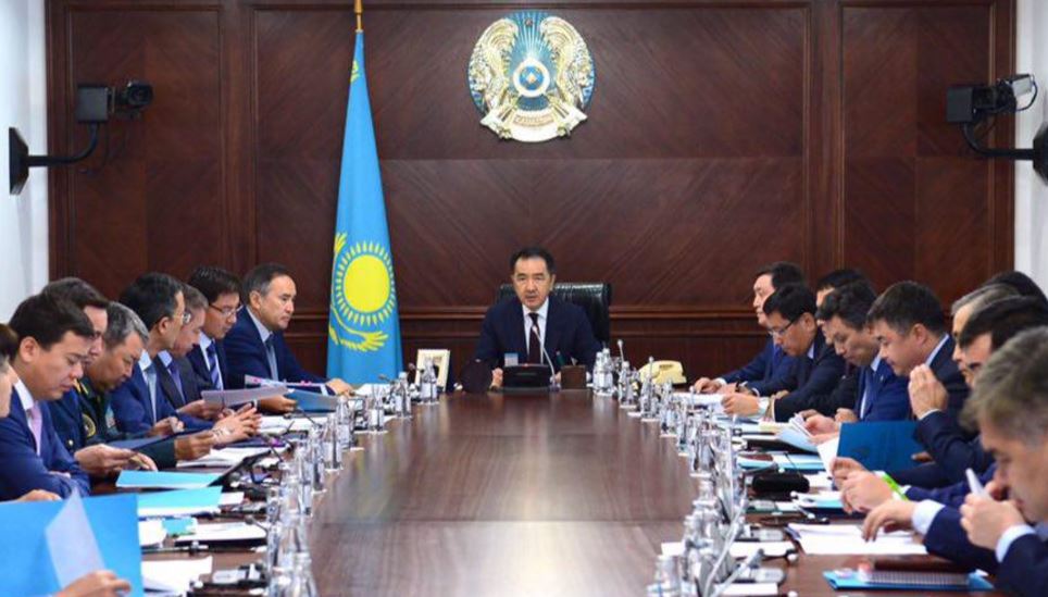 Үкімет отырысында жылыту маусымына дайындық мәселелері қаралды