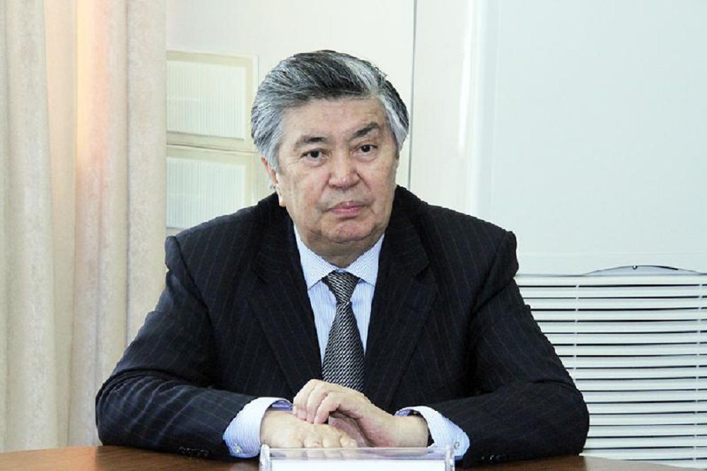 Көк аспаннан үзген жыр