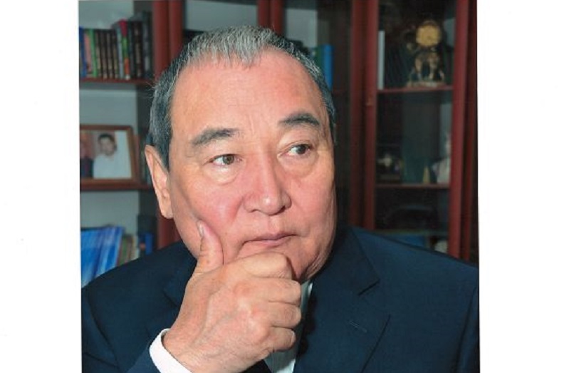 Аңғал мінез, арда талант иесі
