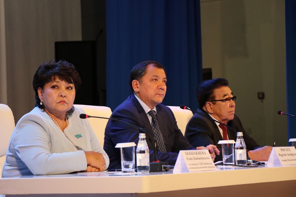 Атырау облысының жұртшылығы латын қарпіне көшуді қолдайды

