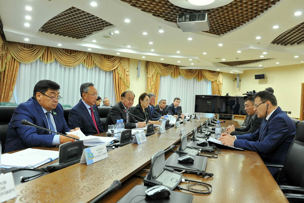 Сенат комитеті Қазақстан мен Сербия келісімін ратификациялау туралы заң жобасын қарады 