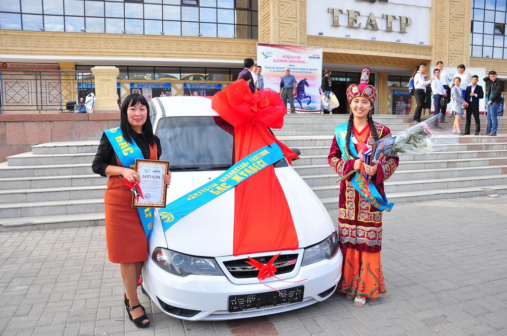 ОҚО-да батырлар жырын жатқа айтудан облыстық байқау өтті