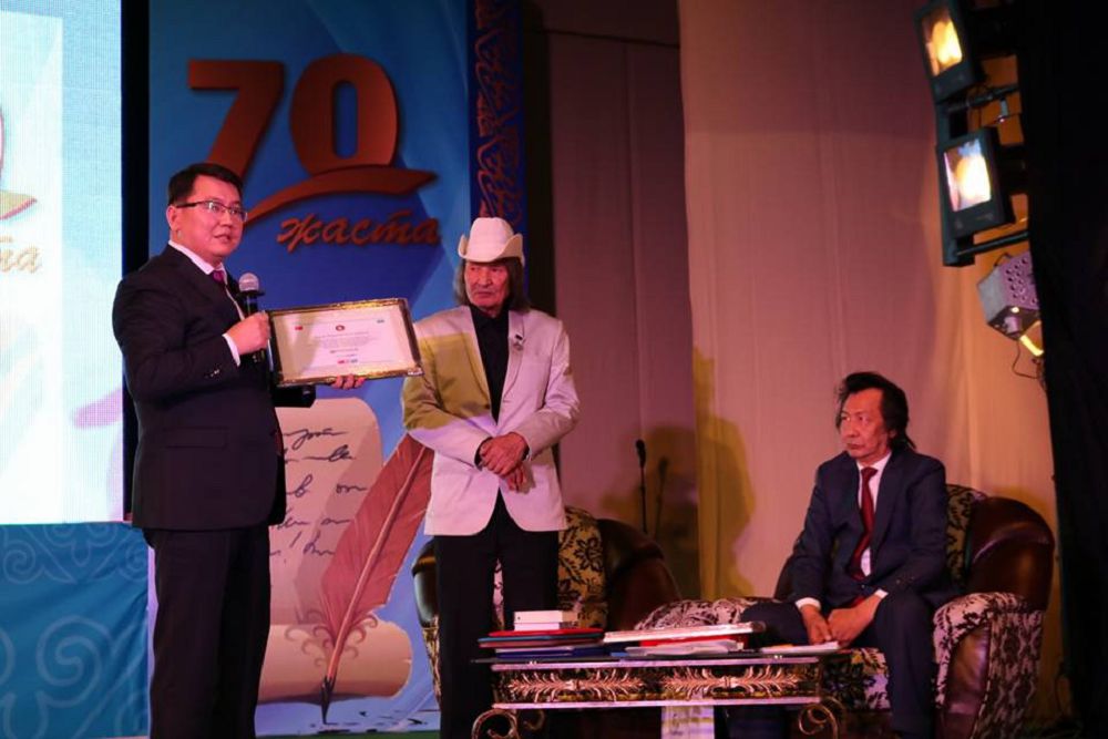 Туған жері тұлғаларына құрмет көрсетті
