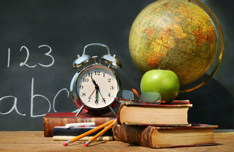 Сыныпты жабдықтап, стипендия тағайындады