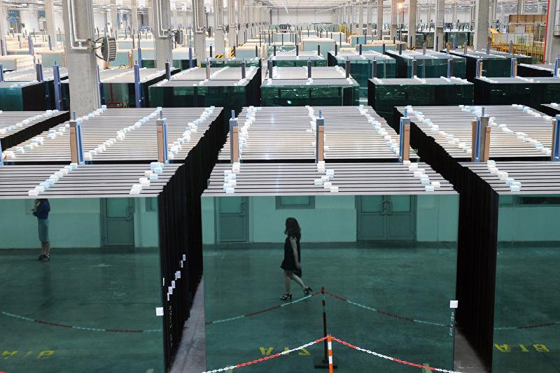 Назарбаев жалпақ шыны өндіретін зауыт құрылысымен танысты