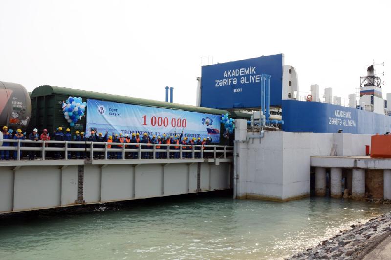 Құрық портынан Бакуге миллион тонна жүк жөнелтілді