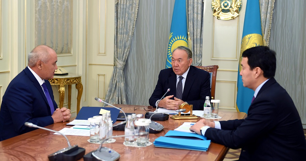 Нұрсұлтан Назарбаев Өмірзақ Шөкеевті қабылдады