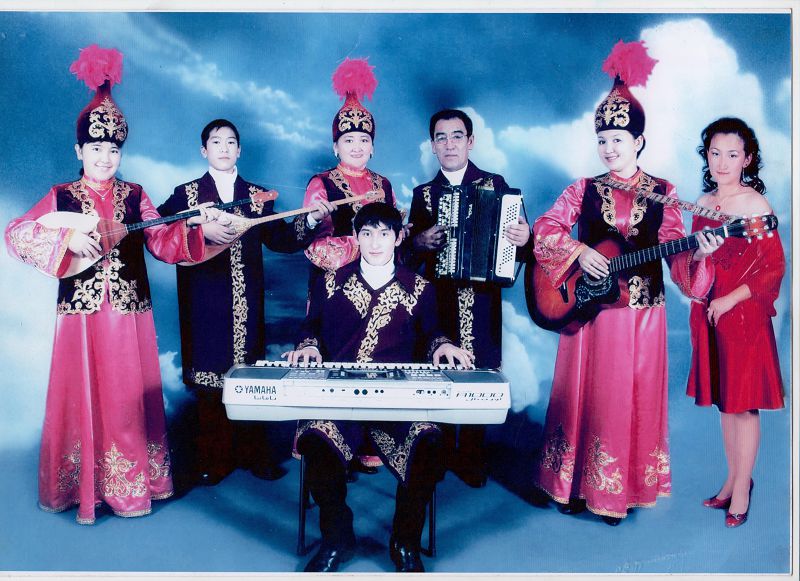 «Қайт, қазақ Отаныңа!»