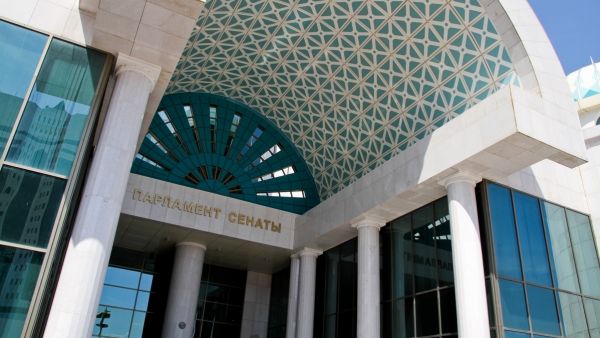 Сенат отырысында бірқатар заңдар қабылданды
